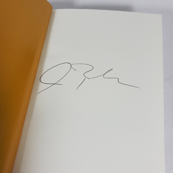 Signed Alec Baldwin You Can't Spell America Without Me Donald Trump Parody Book - Picture 2 of 8